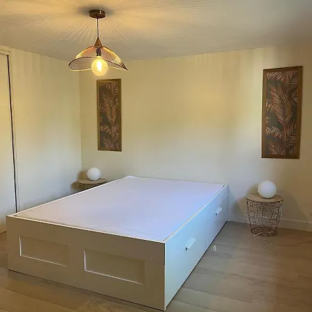 Maison Avec 4 Chambres, Avec 2 Salles De Bain Apartment